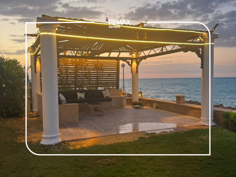 Luxurious Mansion Marina 1 – First Row, Direct Sea View