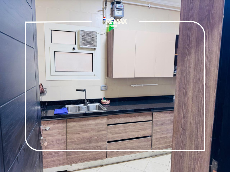 Modern Apartment in The Address, Sheikh Zayed – Open View
