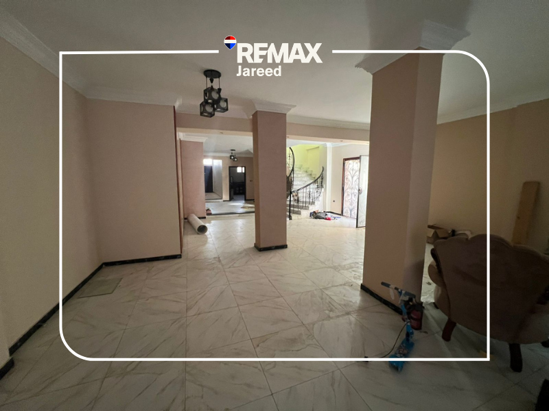 Luxury Duplex for Rent in 7th District, Sheikh Zayed