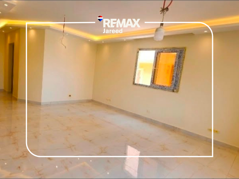 Lavida Compound, Northern Expansions – First residence