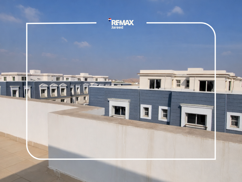 Sky Loft in Mountain View October Park – Roof & Terrace