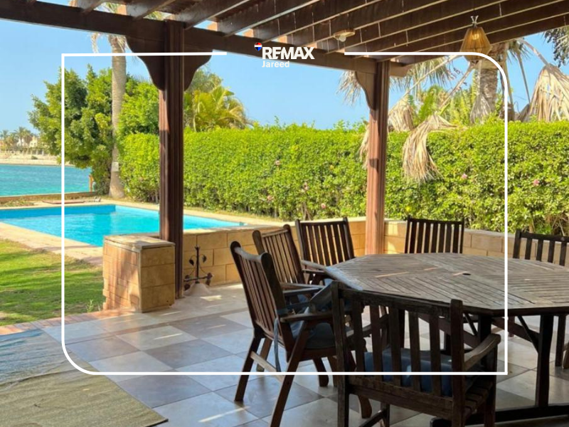 Marina 6 – Private Pool – Alamein Towers View