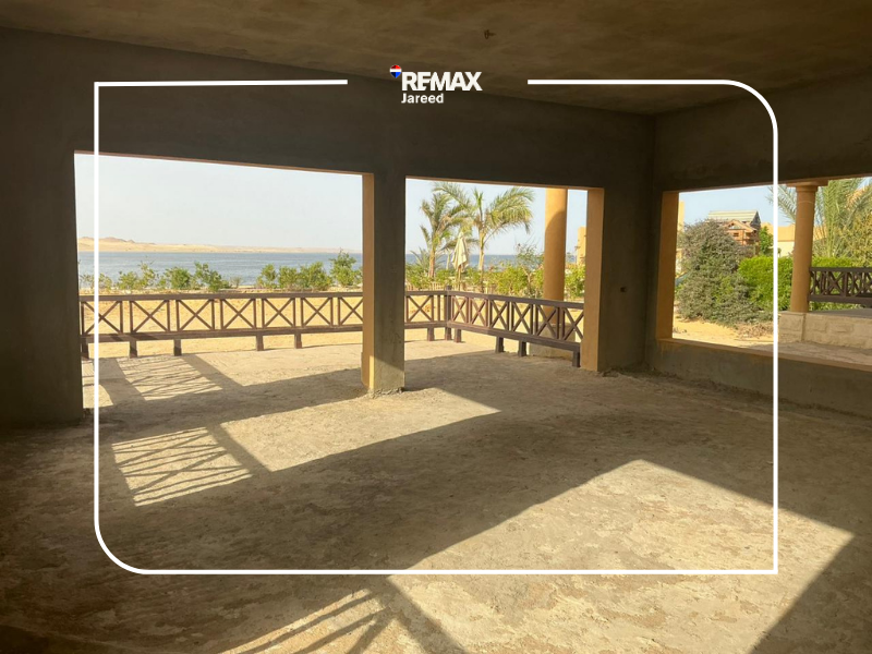 First-Row Standalone Villa on Lake Qarun – Byoum Orascom Resort