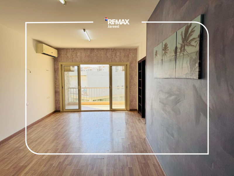 Modern Apartment in The Address, Sheikh Zayed – Open View