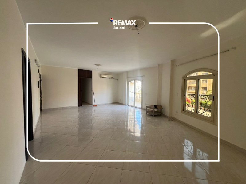 Apartment with ACs & kitchen in Beverly Hills, El Sheikh Zayed