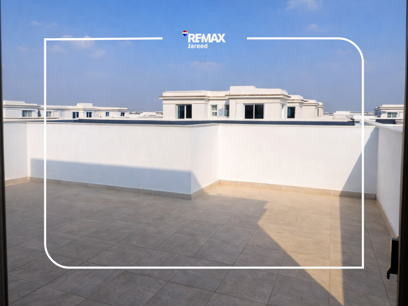 Sky Loft in Mountain View October Park – Roof & Terrace