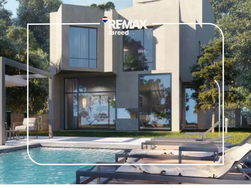 Ready to Move Townhouse (Mazoni Type) in Prive Gates Sheikh Zayed