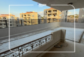 Apartment with a large private garden in Khamayel Heights