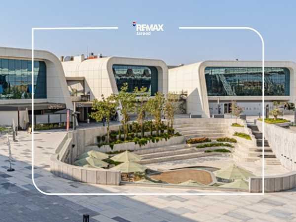 Clinic for rent in Centrada Plaza, Juhayna Square