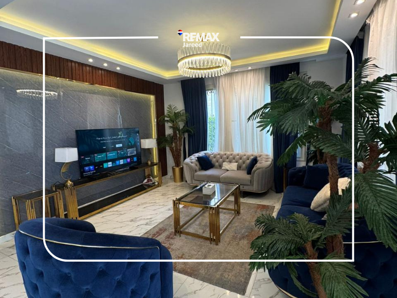First Row on the Sandy Lagoon in Marina 6 – Private Beach