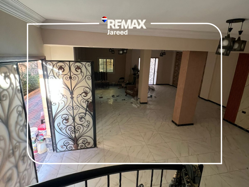 Luxury Duplex for Rent in 7th District, Sheikh Zayed