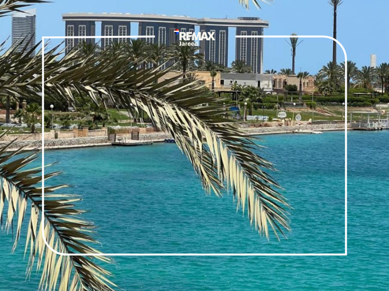 Marina 6 – Private Pool – Alamein Towers View