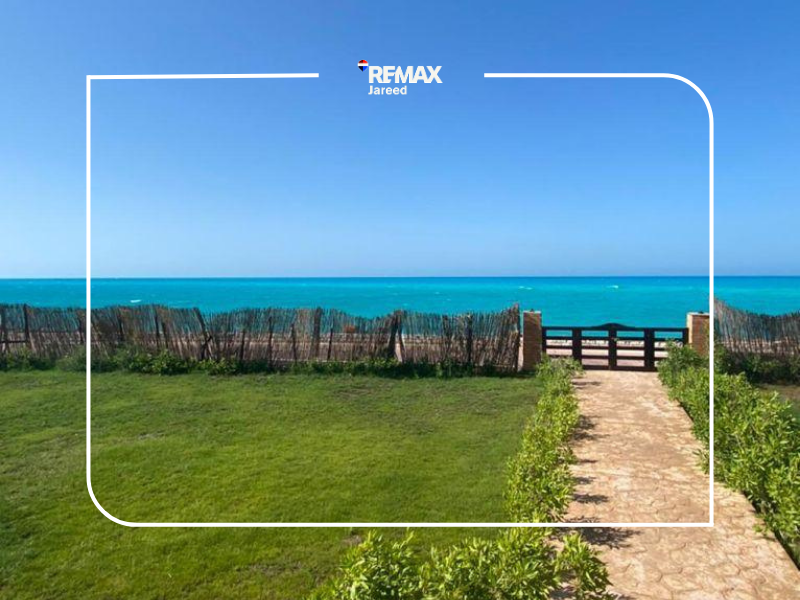 Marina 1 North Coast First Row Beachfront – Private Pool
