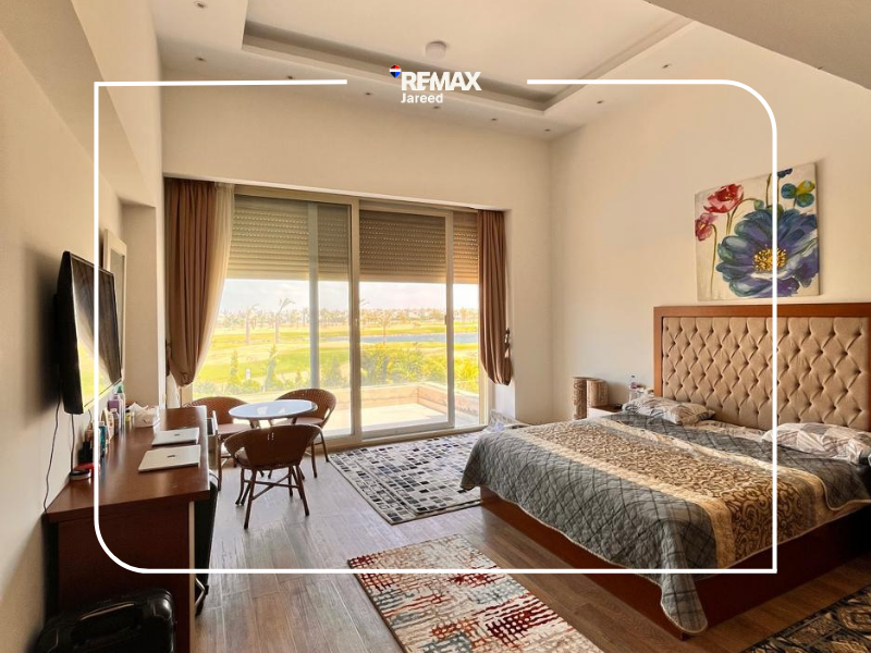 Hacienda Bay – First Row Golf View