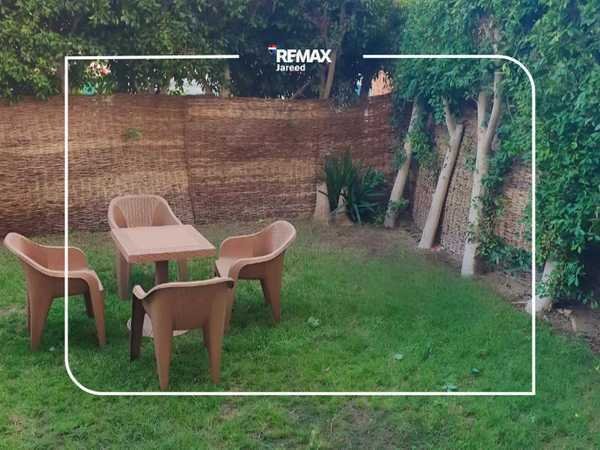 Apartment with a private garden in Hadayeq El Mohandseen Compound