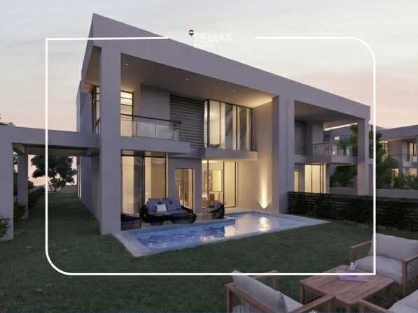 Twin House in Lake West 2 Sheikh Zayed – big Garden