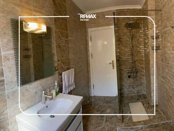 Apartment in the 11th District of Sheikh Zayed