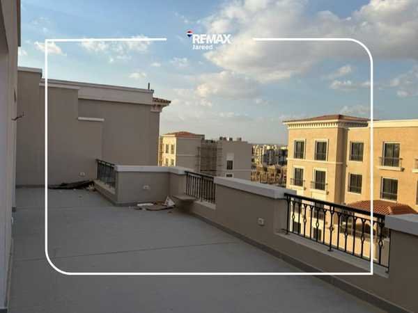 Luxurious penthouse in Village West Sheikh Zayed, West Cairo