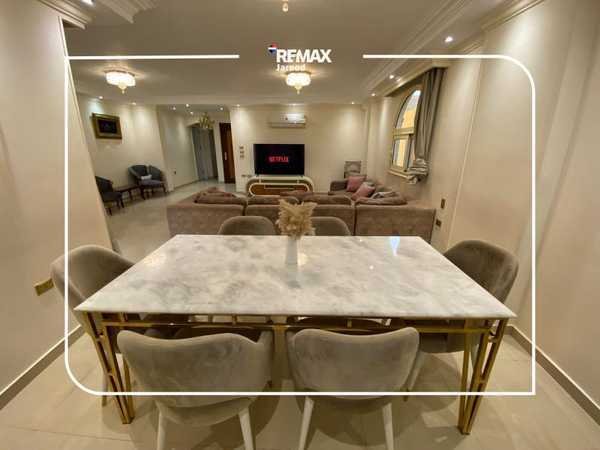 Apartment in the 11th District of Sheikh Zayed