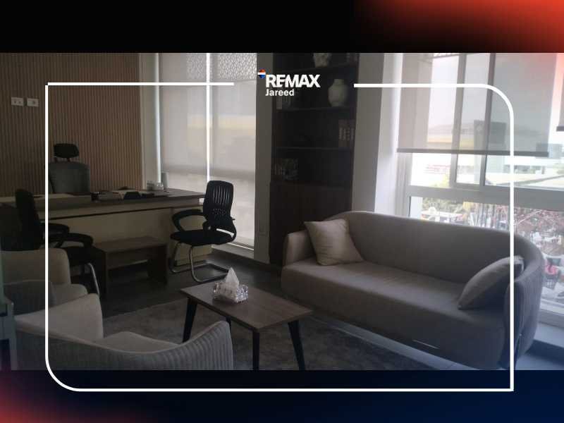 Office space for rent in Majra Mall, Sheikh Zayed