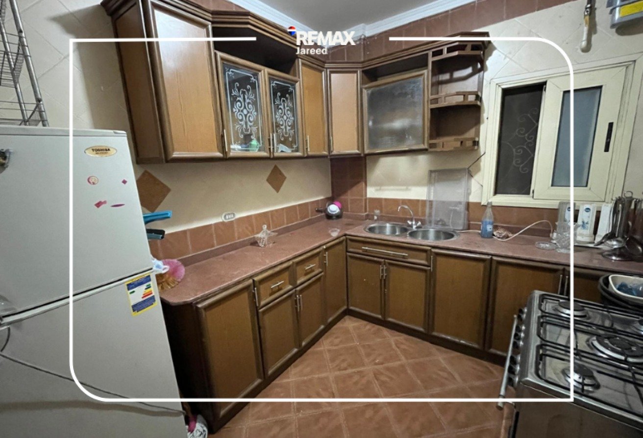Apartment in Al Khamayel, fully furnished and air-conditioned